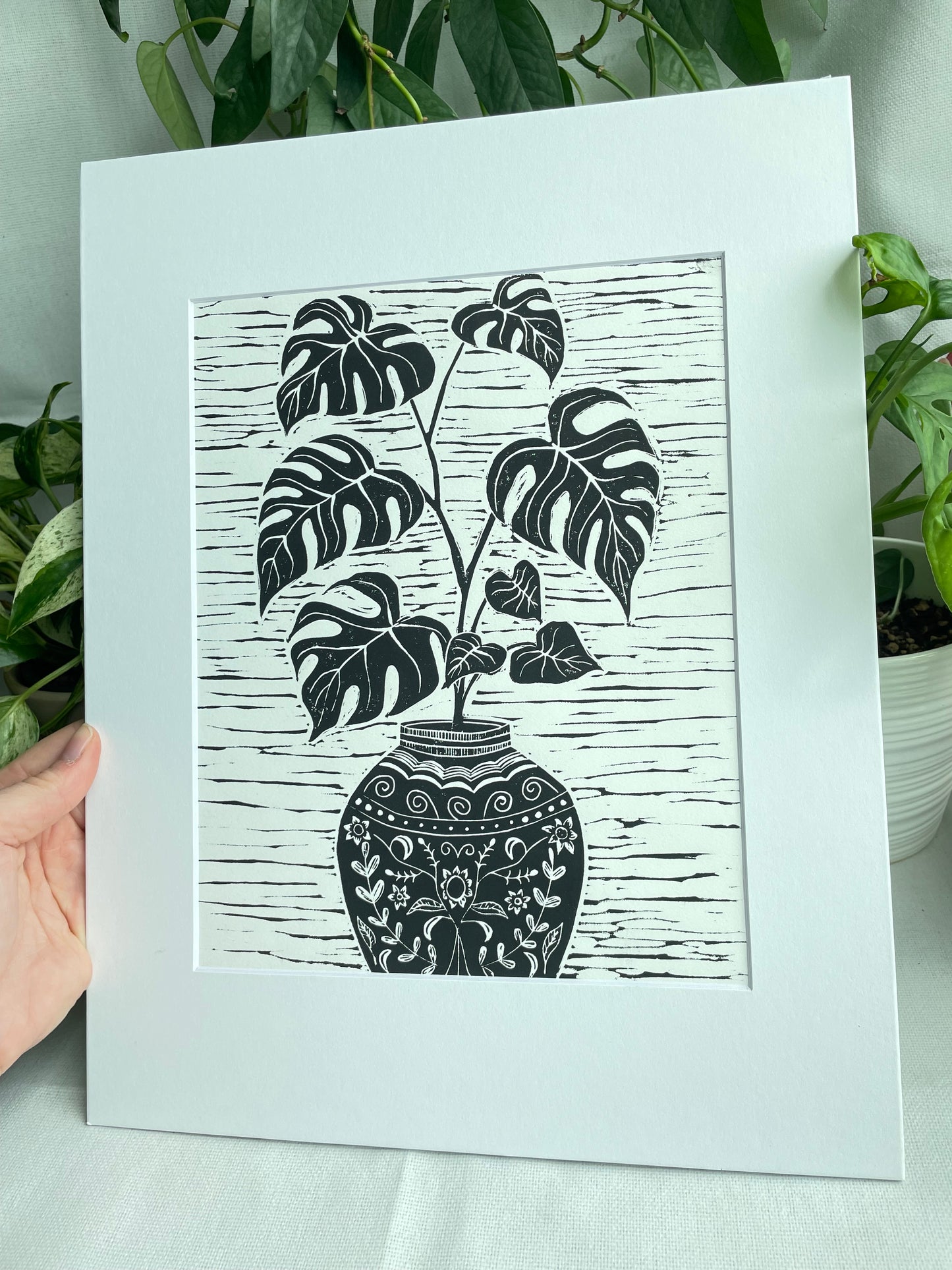 Monstera in Vase matter to 11x14”